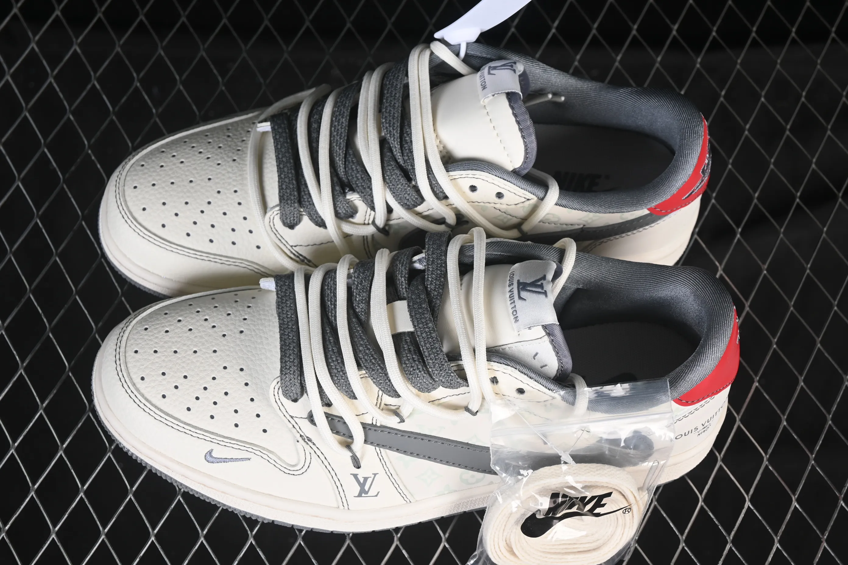 All categories Air Jordan Jordan series basketball shoes Air Jordan 1 Low high-end custom low-top sneakers Travis Scott x Fragment Design x Air Jordan 1 Low OG SP AJ1 Joe 1 LV joint beige printed red label low-top cultural casual sneakers HT5088-605